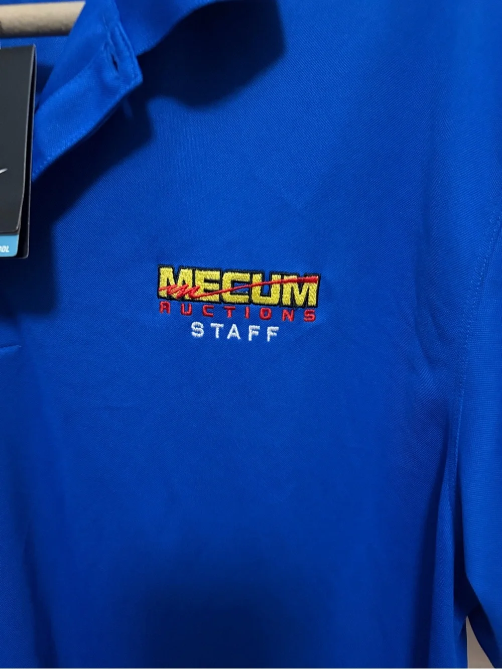 mecum auto auction Staff Shirt Large Nike Dri Fit.